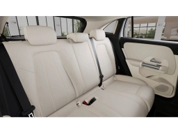 Mercedes-Benz GLA GLA 250 4MATIC SUV 2025