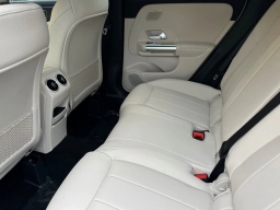 Mercedes-Benz GLA GLA 250 4MATIC SUV 2026