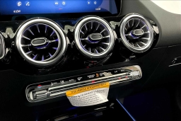 Mercedes-Benz GLA AMG GLA 35 4MATIC SUV 2025