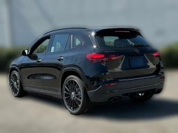 Mercedes-Benz GLA AMG GLA 35 4MATIC SUV 2026