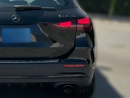 Mercedes-Benz GLA AMG GLA 35 4MATIC SUV 2026