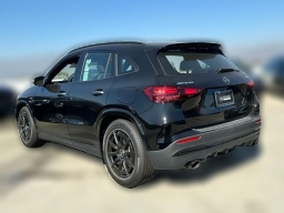 Mercedes-Benz GLA AMG GLA 35 4MATIC SUV 2025
