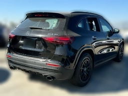Mercedes-Benz GLA AMG GLA 35 4MATIC SUV 2025