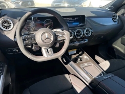 Mercedes-Benz GLA AMG GLA 35 4MATIC SUV 2025