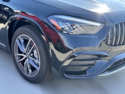 Mercedes-Benz GLA AMG GLA 35 4MATIC SUV 2025