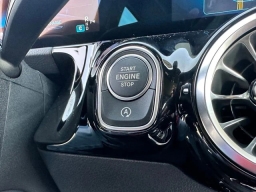 Mercedes-Benz GLA AMG GLA 35 4MATIC SUV 2025