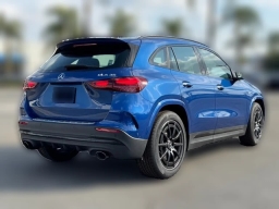 Mercedes-Benz GLA AMG GLA 35 4MATIC SUV 2025