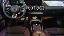 Mercedes-Benz GLA AMG GLA 35 4MATIC SUV 2026