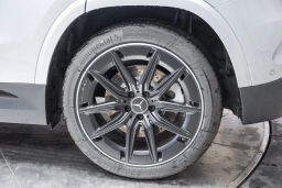 Mercedes-Benz GLA AMG GLA 35 4MATIC SUV 2025