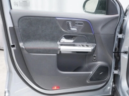 Mercedes-Benz GLA AMG GLA 35 4MATIC SUV 2025