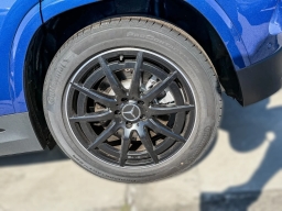 Mercedes-Benz GLA AMG GLA 35 4MATIC SUV 2025