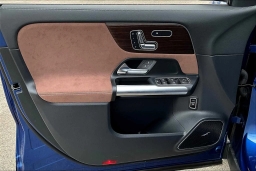 Mercedes-Benz GLA AMG GLA 35 4MATIC SUV 2025