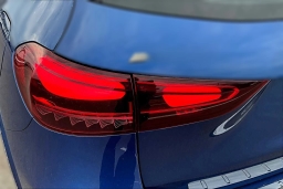 Mercedes-Benz GLA AMG GLA 35 4MATIC SUV 2025