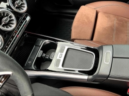 Mercedes-Benz GLA AMG GLA 35 4MATIC SUV 2025