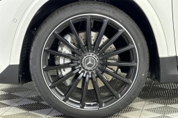 Mercedes-Benz GLA AMG GLA 35 4MATIC SUV 2026
