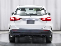 Mercedes-Benz GLA AMG GLA 35 4MATIC SUV 2025