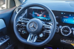 Mercedes-Benz GLA AMG GLA 35 4MATIC SUV 2025