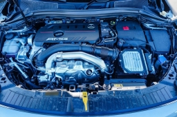 Mercedes-Benz GLA AMG GLA 35 4MATIC SUV 2025