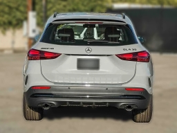 Mercedes-Benz GLA AMG GLA 35 4MATIC SUV 2026