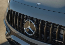 Mercedes-Benz GLA AMG GLA 35 4MATIC SUV 2026