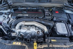 Mercedes-Benz GLA AMG GLA 35 4MATIC SUV 2026