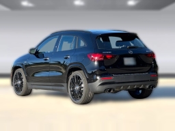 Mercedes-Benz GLA AMG GLA 35 4MATIC SUV 2026