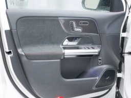 Mercedes-Benz GLA AMG GLA 35 4MATIC SUV 2025