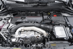 Mercedes-Benz GLA AMG GLA 35 4MATIC SUV 2025