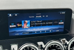 Mercedes-Benz GLA AMG GLA 35 4MATIC SUV 2026