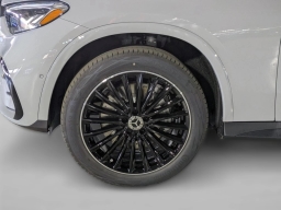 Mercedes-Benz GLC GLC 300 4MATIC Coupe 2026