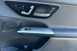 Mercedes-Benz GLC GLC 300 SUV 2026