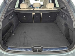 Mercedes-Benz GLC GLC 300 SUV 2026