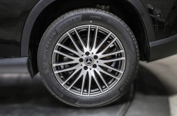 Mercedes-Benz GLC GLC 300 SUV 2025