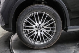 Mercedes-Benz GLC GLC 300 SUV 2025