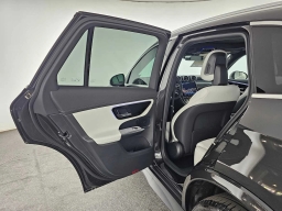 Mercedes-Benz GLC GLC 300 SUV 2026