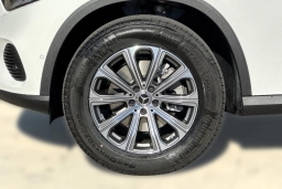 Mercedes-Benz GLC GLC 300 SUV 2026