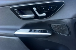 Mercedes-Benz GLC GLC 300 SUV 2026