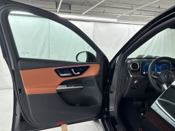 Mercedes-Benz GLC GLC 300 SUV 2026