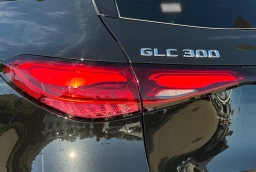 Mercedes-Benz GLC GLC 300 SUV 2026