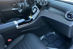 Mercedes-Benz GLC GLC 300 SUV 2026