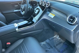 Mercedes-Benz GLC GLC 300 SUV 2026