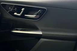 Mercedes-Benz GLC GLC 300 SUV 2026