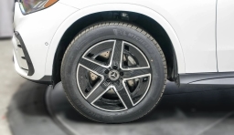 Mercedes-Benz GLC GLC 300 SUV 2026