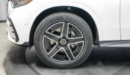 Mercedes-Benz GLC GLC 300 SUV 2026