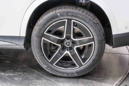 Mercedes-Benz GLC GLC 300 SUV 2026