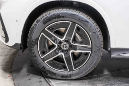 Mercedes-Benz GLC GLC 300 SUV 2026