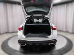 Mercedes-Benz GLC GLC 300 SUV 2026