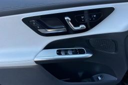 Mercedes-Benz GLC GLC 300 SUV 2026