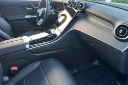 Mercedes-Benz GLC GLC 300 SUV 2026