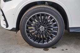 Mercedes-Benz GLC GLC 300 SUV 2026